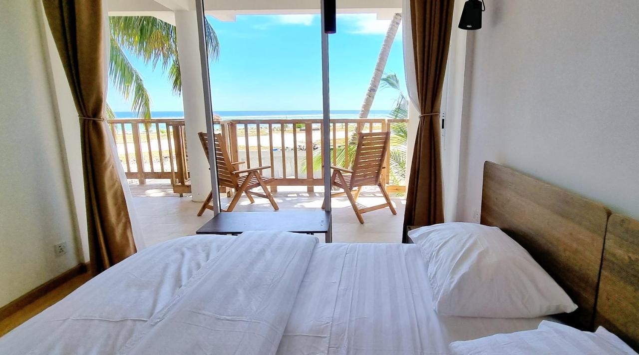 Coral Inn Thulusdhoo Exteriör bild