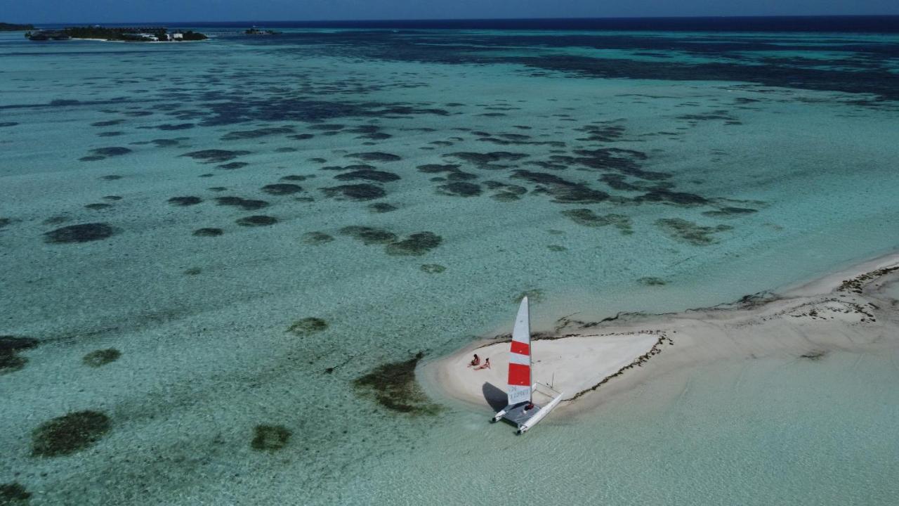 Coral Inn Thulusdhoo Exteriör bild