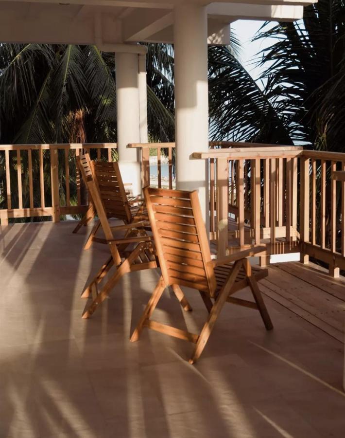 Coral Inn Thulusdhoo Exteriör bild